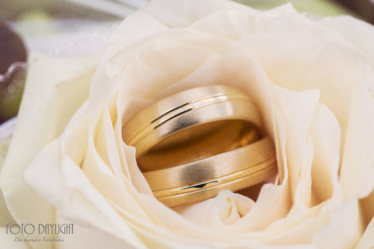 Hochzeitsreportage Landshut, Hochzeitsreportage Dingolfing, Hochzeitsfotograf Landshut, Hochzeitsfotograf Vilsbiburg, Standesamtreportage, Hochzeit Landshut, Hochzeit Vilsbiburg